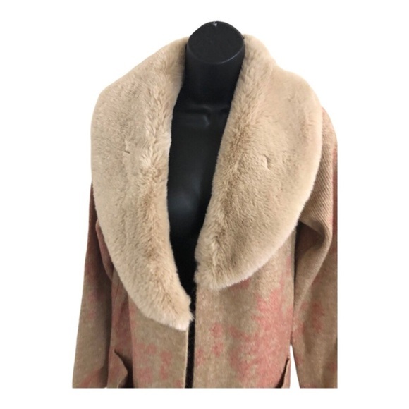 Tan & pink glam oversized faux fur collar open front long cardigan size small - Picture 8 of 14